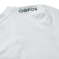 OOfos Women's COOl Down V Neck - Light Gray Heather -Shoes Haven Sales 8100LTGRYHEA Shot04