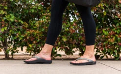 OOfos Women's OOlala Luxe Sandal - Latte -Shoes Haven Sales Latte OOlala