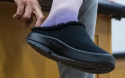 OOfos Men's OOcoozie Mule - Black -Shoes Haven Sales Men sOOcoozieMule Black 2