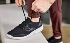 OOfos Men's OOmg Sport LS Low Shoe - White Black -Shoes Haven Sales Mens Blk1