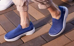 OOfos Women's OOmg EeZee Low Shoe - Navy -Shoes Haven Sales Women s Navy eeZee 1